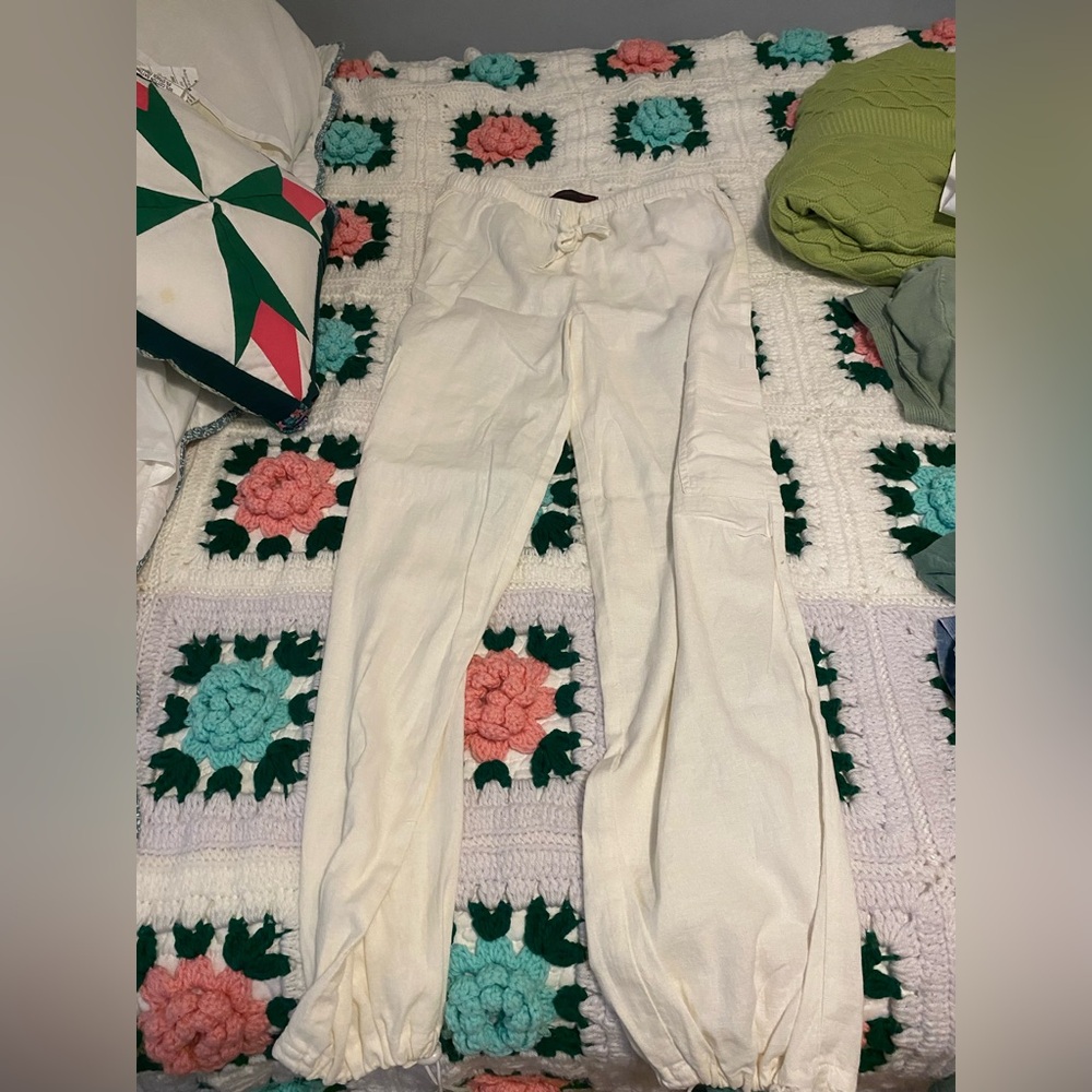 No Boundaries Women's Cream Ankle Jeans